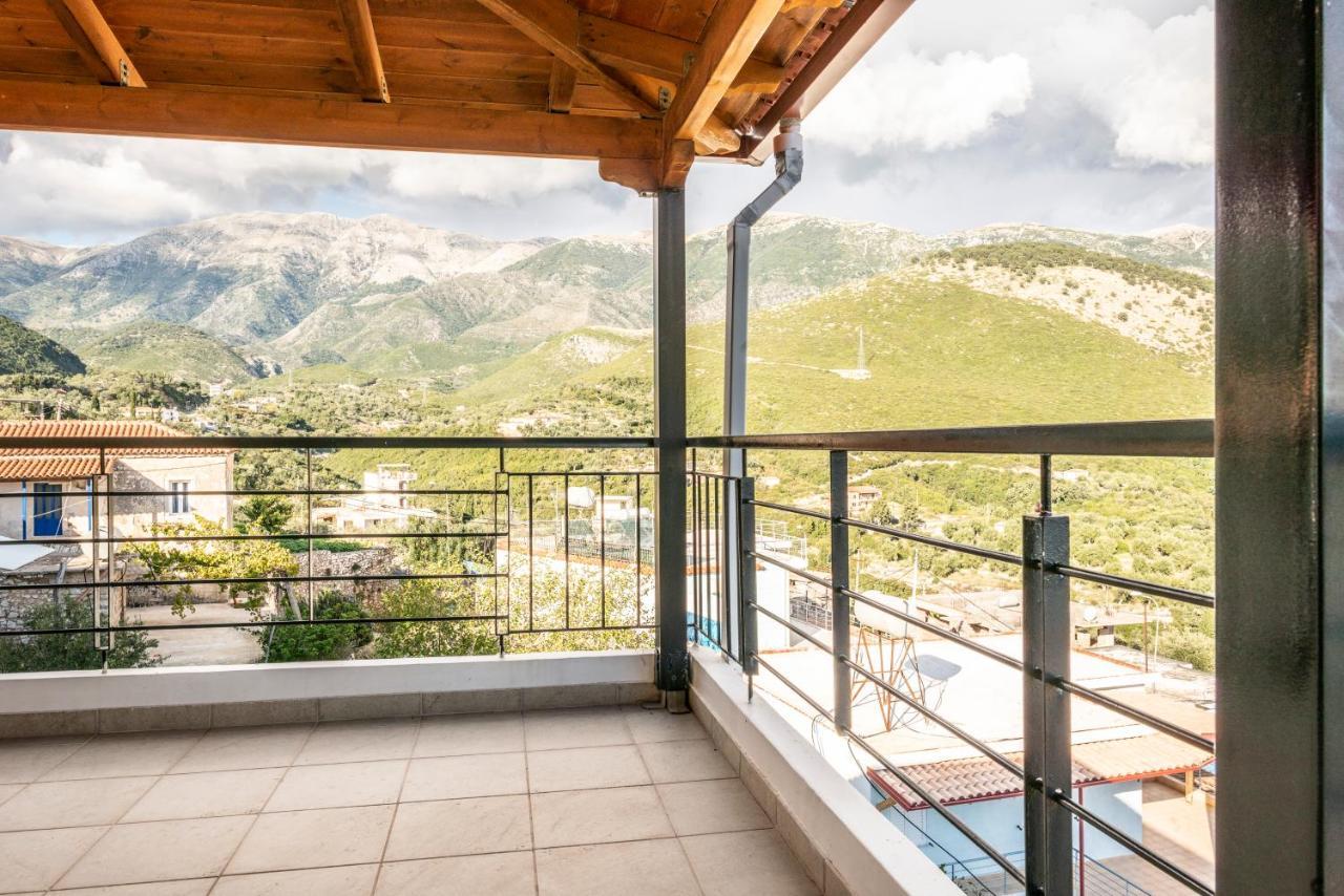 Apartments Aneta'S House Himare Ngoại thất bức ảnh