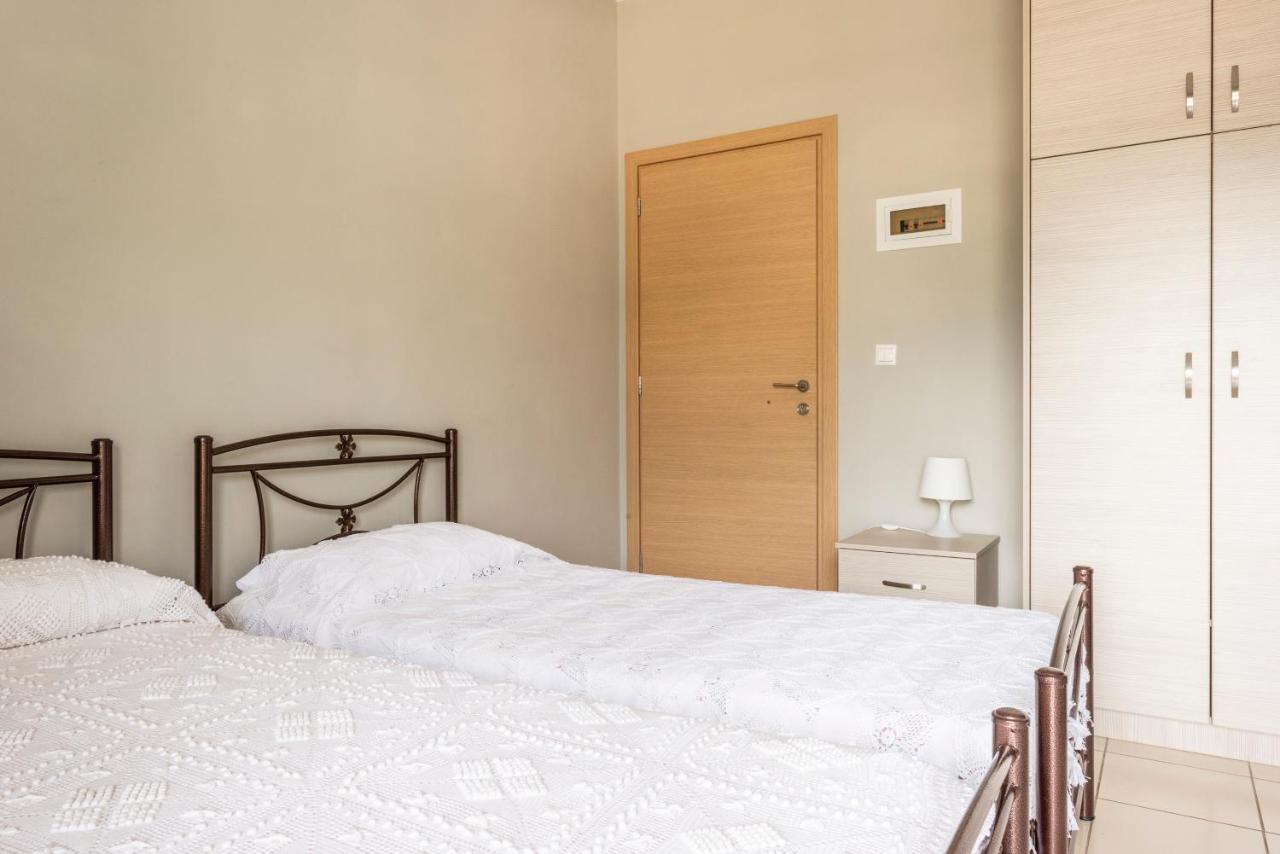 Apartments Aneta'S House Himare Ngoại thất bức ảnh