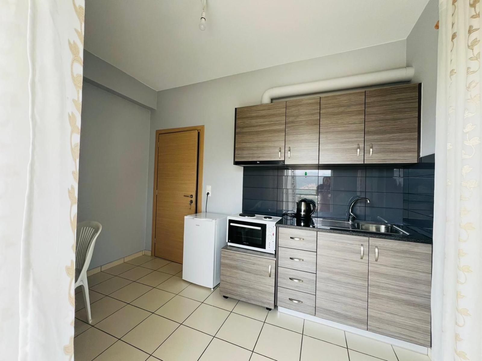 Apartments Aneta'S House Himare Ngoại thất bức ảnh