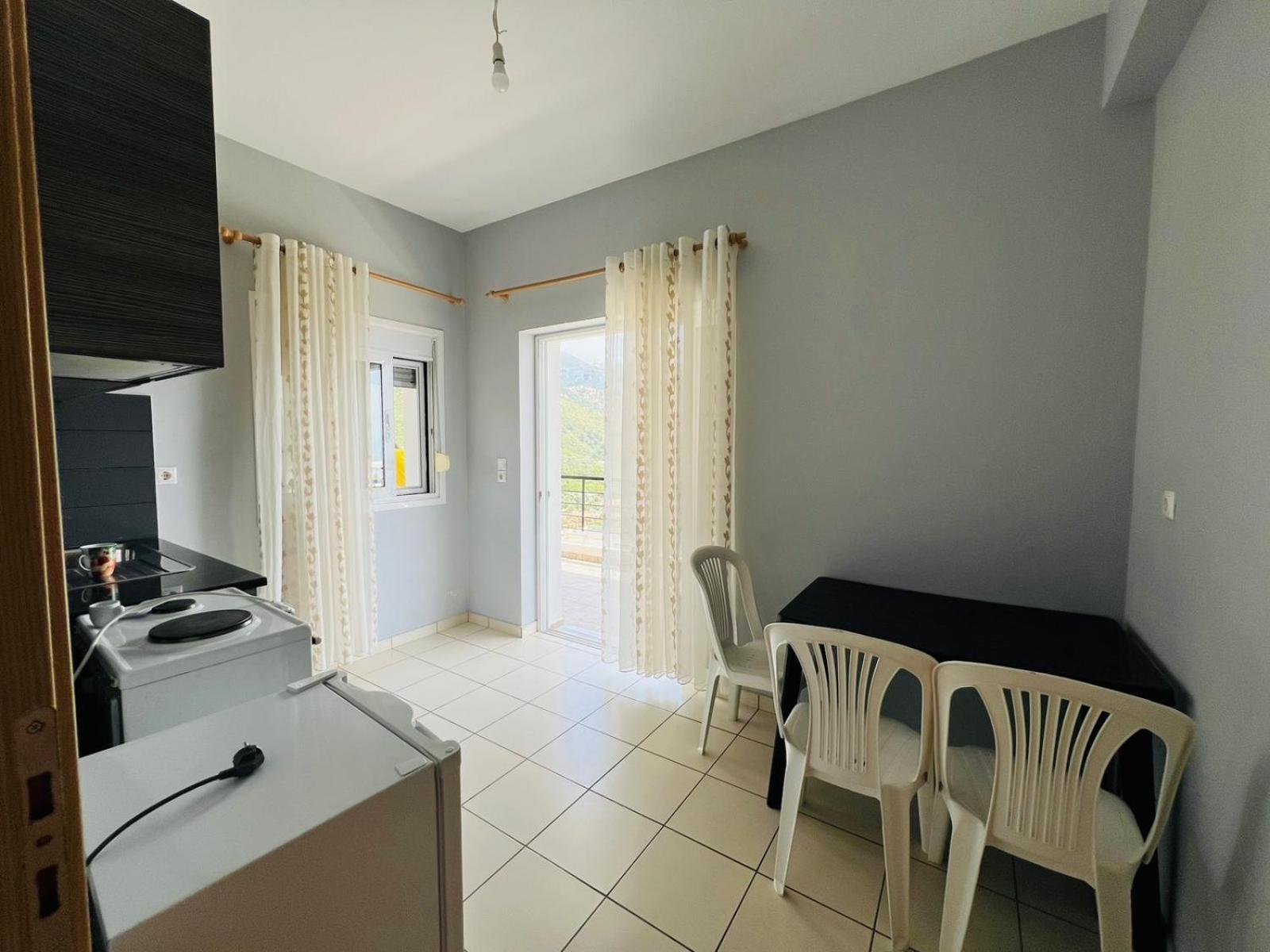 Apartments Aneta'S House Himare Ngoại thất bức ảnh