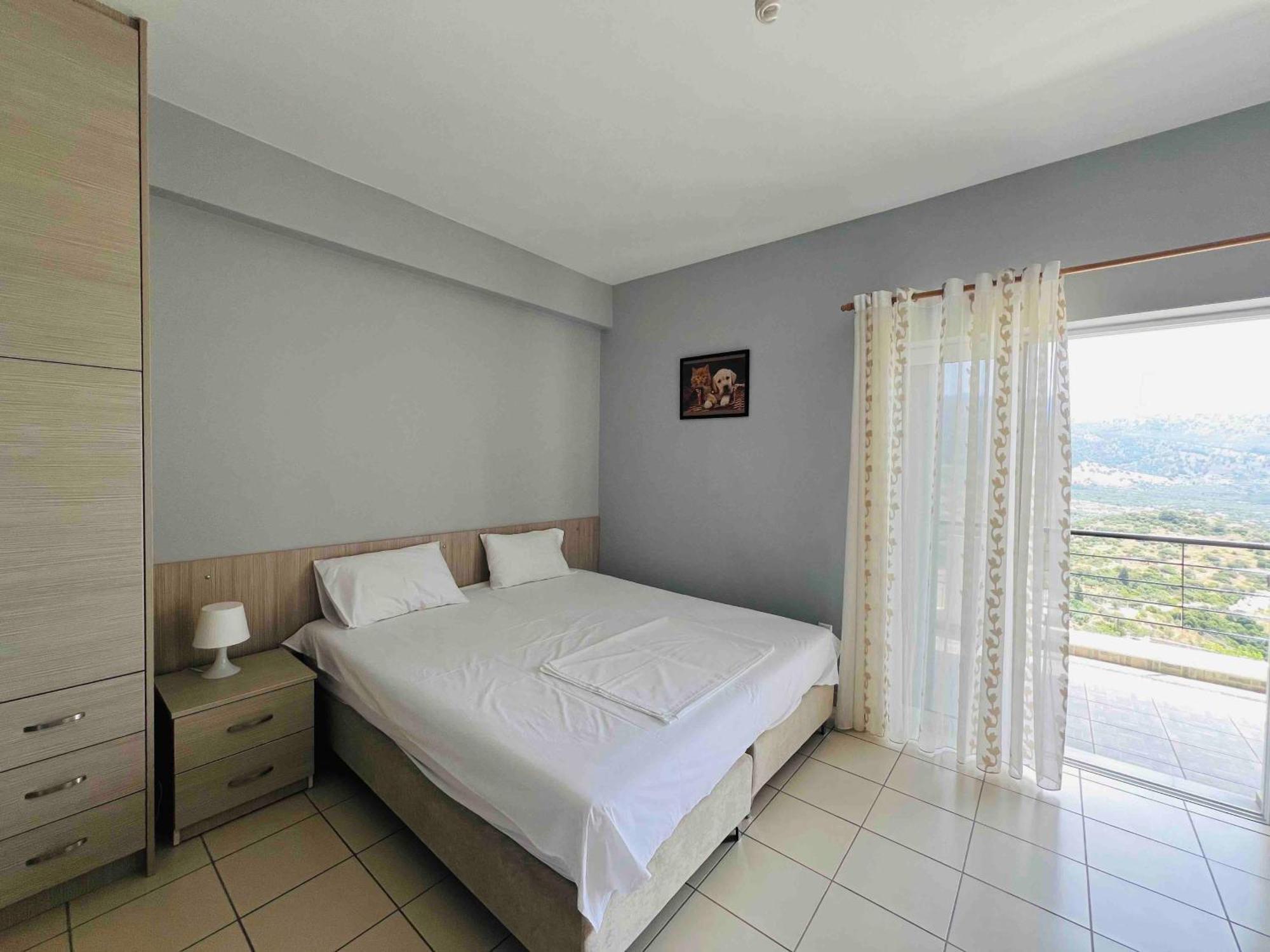 Apartments Aneta'S House Himare Ngoại thất bức ảnh