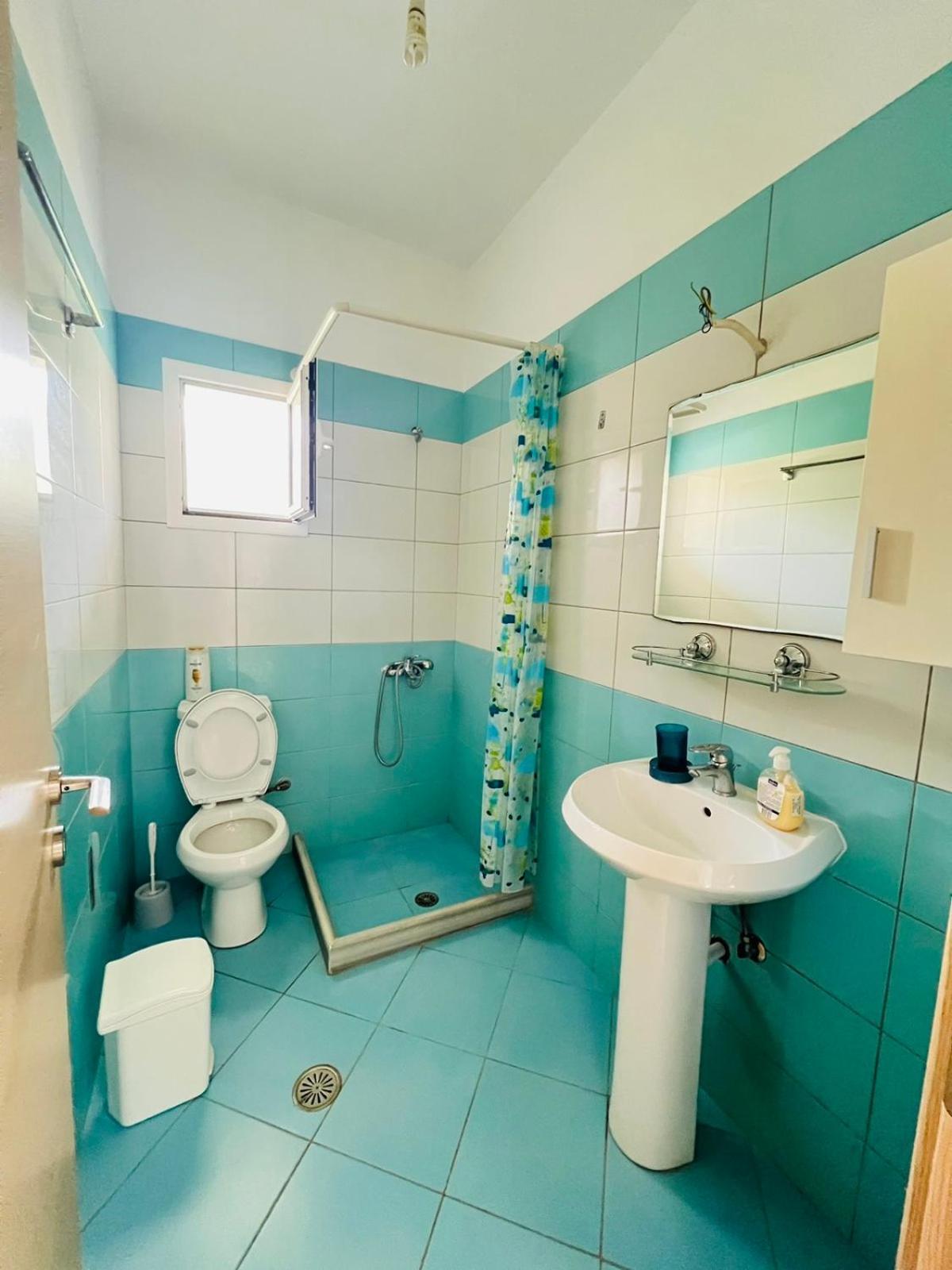 Apartments Aneta'S House Himare Ngoại thất bức ảnh